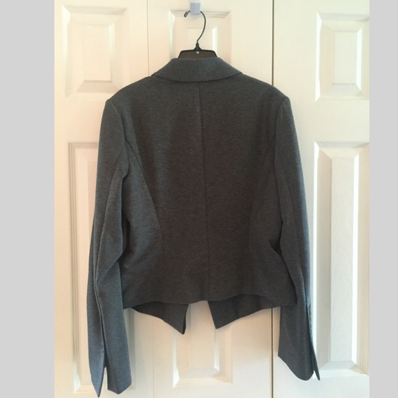 NWT BCBGMaxAzria gray blazer - Picture 2 of 7